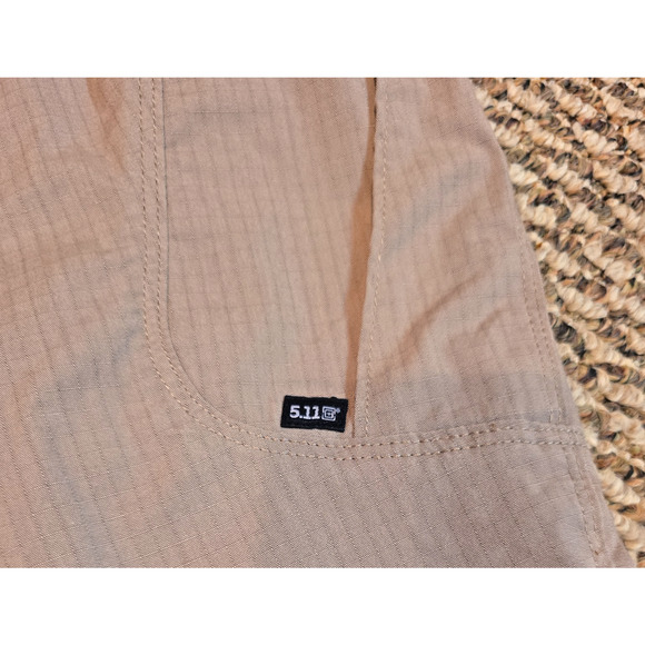 5.11 Tactical Pants Men’s 42x30 Beige Tan Cargo Military Utility Workwear Pants - Picture 4 of 7